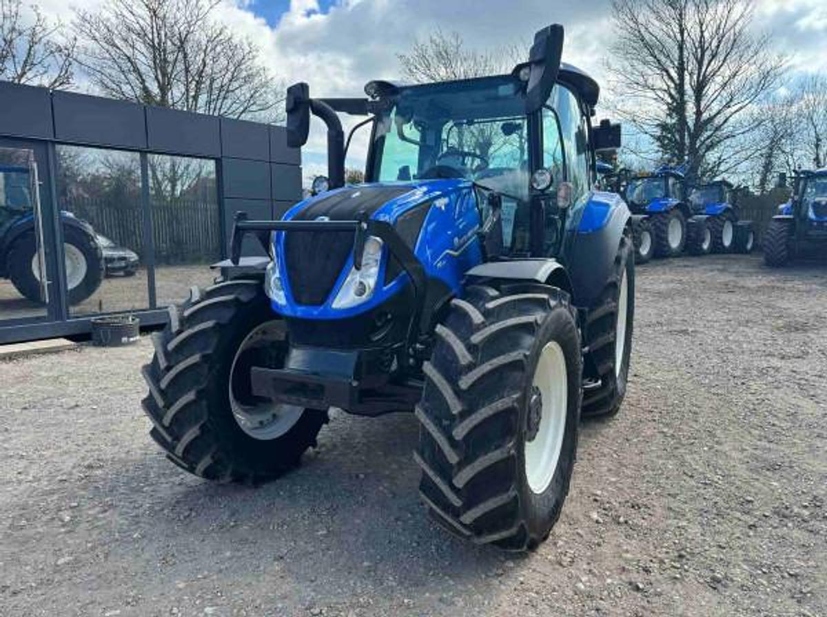 Used NEW HOLLAND T5.140 DYNAMIC COMMAND