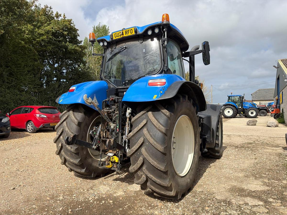 Used 2024 NEW HOLLAND T7.225