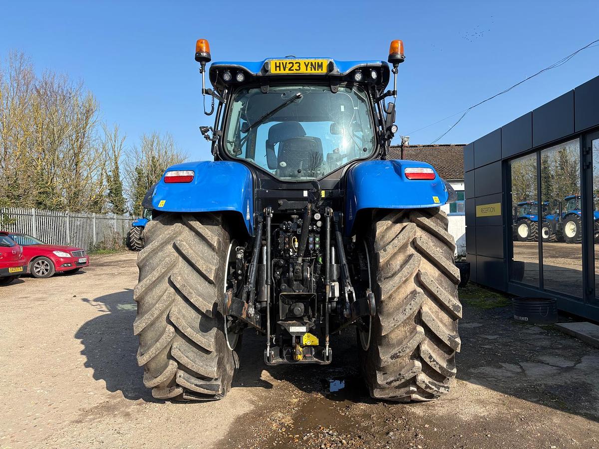 Used 2023 NEW HOLLAND T7.260 POWER COMAND