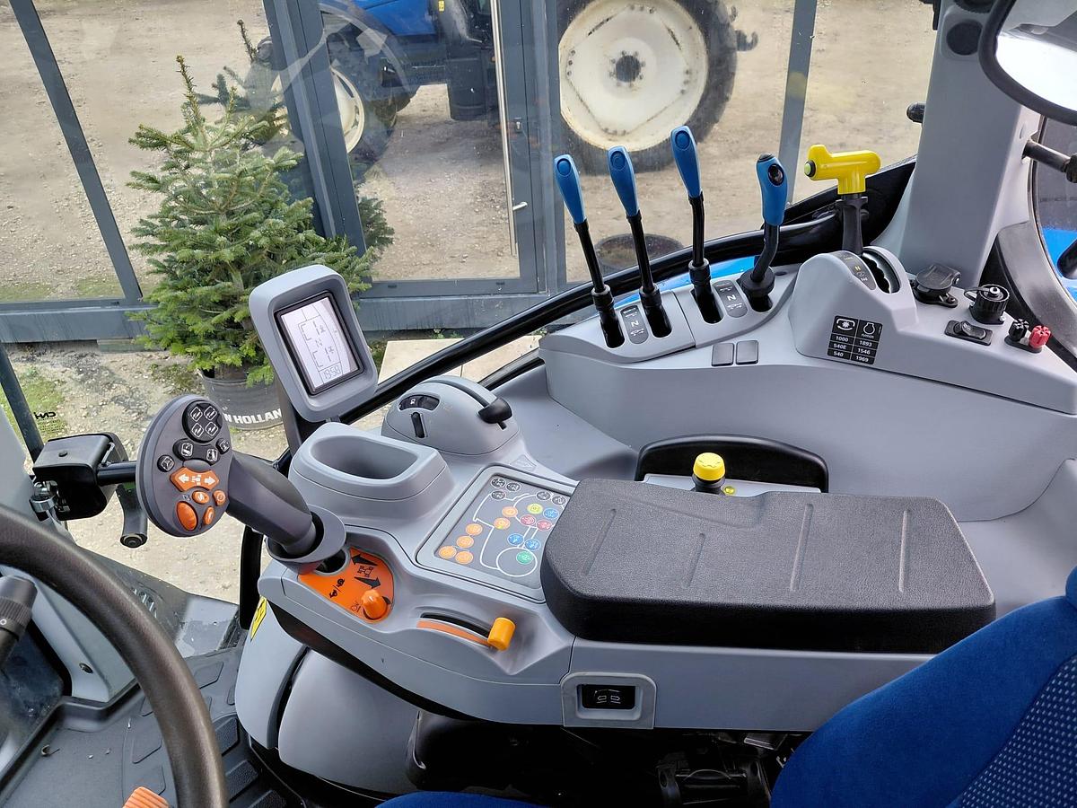 Used 2024 NEW HOLLAND T6.180