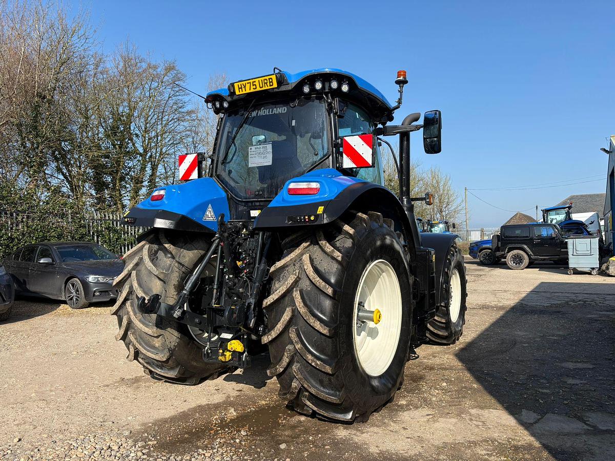 Used 2025 NEW HOLLAND T7.245 POWER COMMAND
