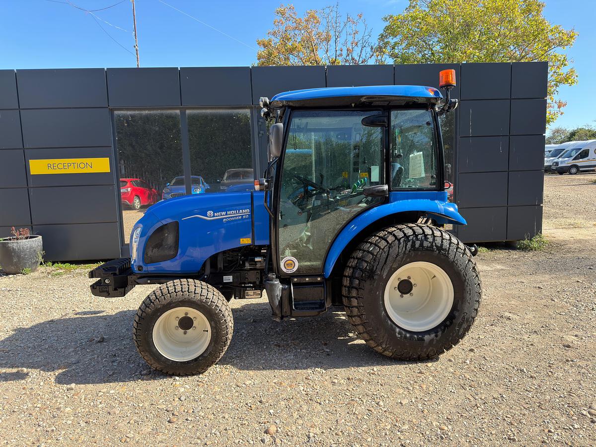 Used 2025 NEW HOLLAND Boomer 50 Cab