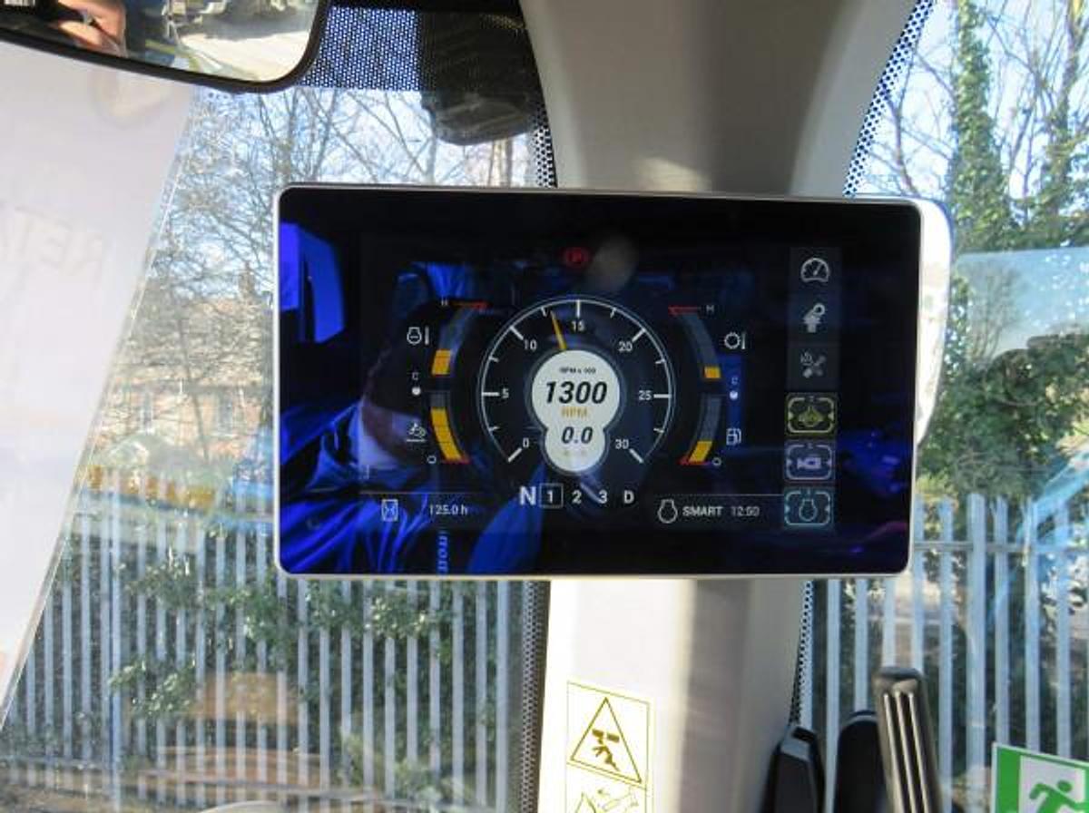 Used NEW HOLLAND W170 D