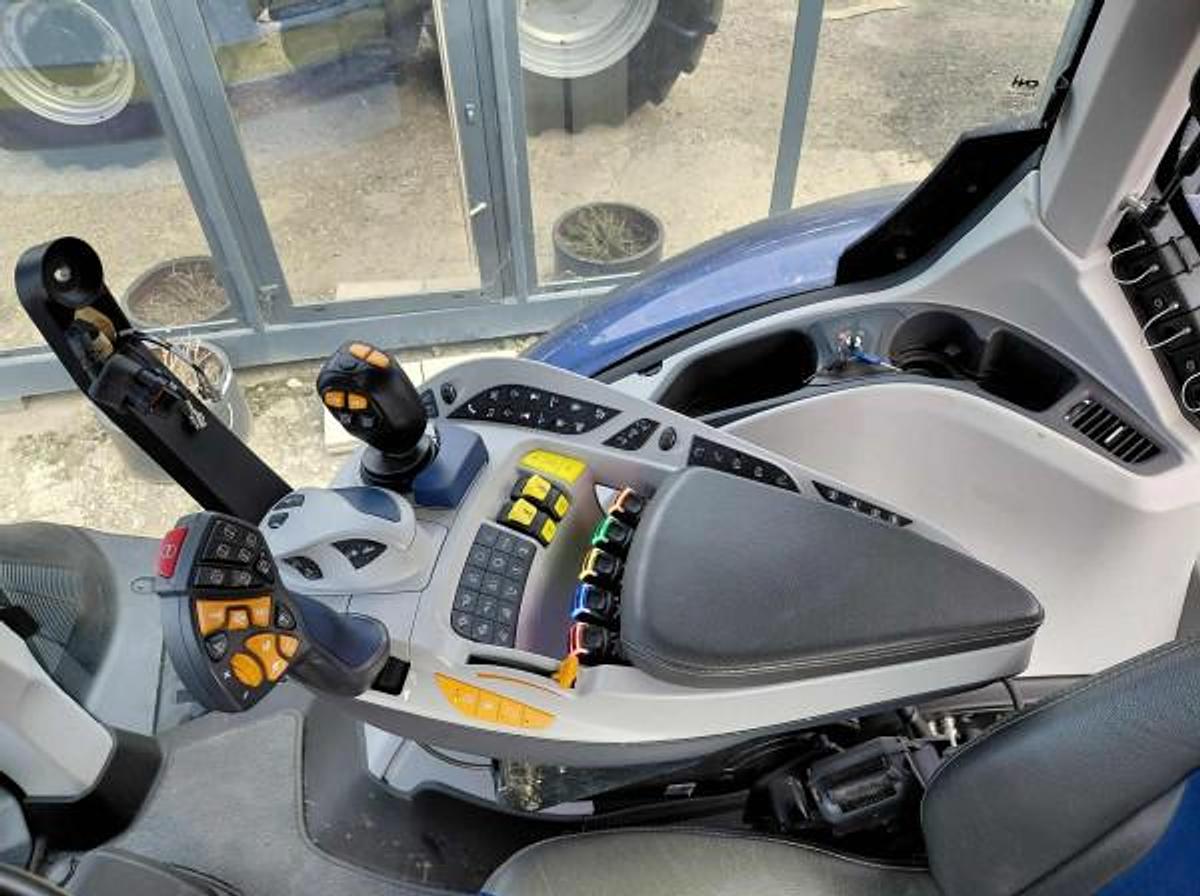 Used NEW HOLLAND T7.315 HD