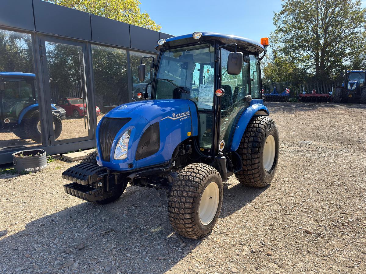 Used 2025 NEW HOLLAND Boomer 50 Cab