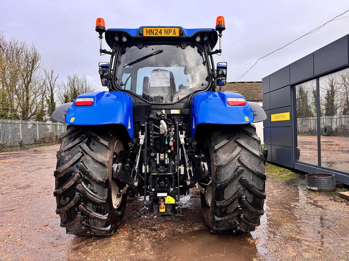 Used 2022 NEW HOLLAND T7.225 AUTO COMMAND