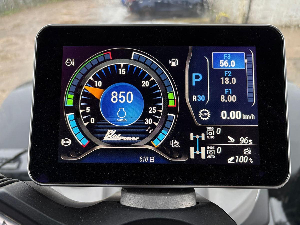 Used 2025 NEW HOLLAND T7.300 PLMI AUTO COMMAND