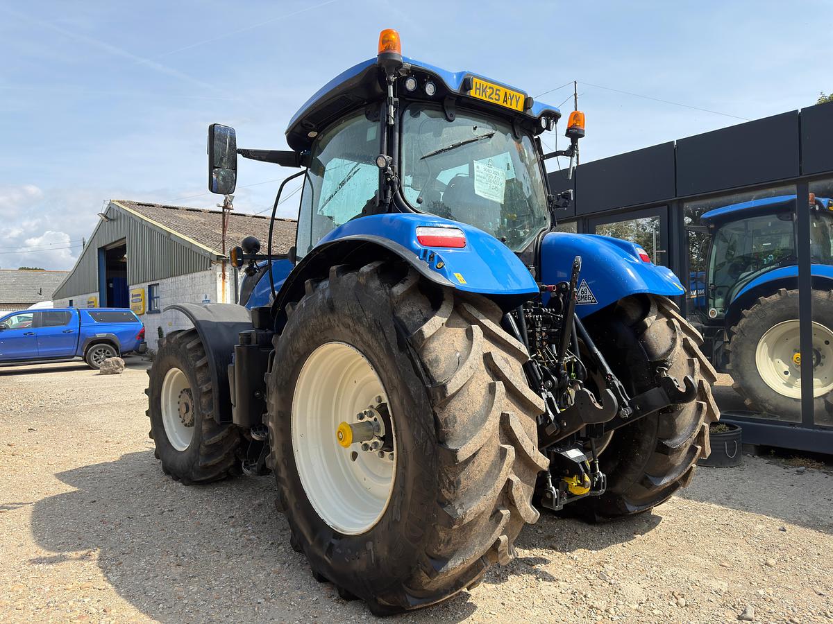Used 2025 NEW HOLLAND T7.245 POWER COMMAND