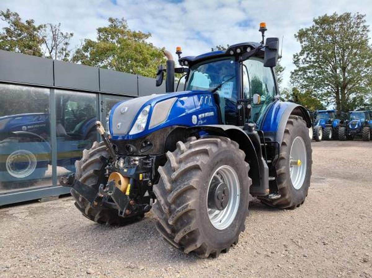 Used NEW HOLLAND T7.315 HD