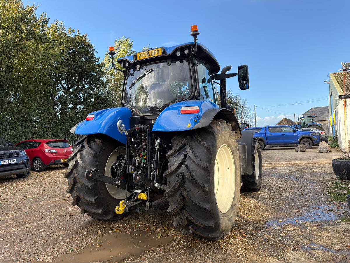 Used 2025 NEW HOLLAND T7.225