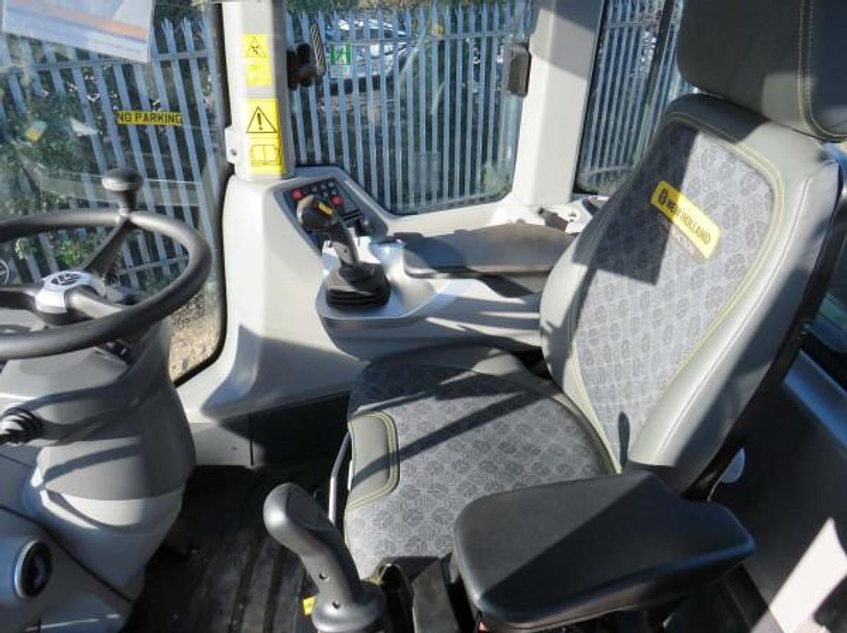 Used NEW HOLLAND W170 D