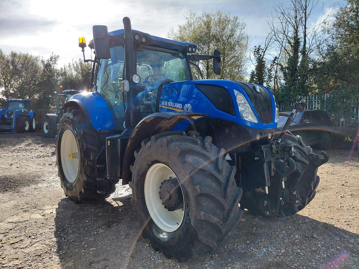 Used 2024 NEW HOLLAND T7.245 POWER COMMAND