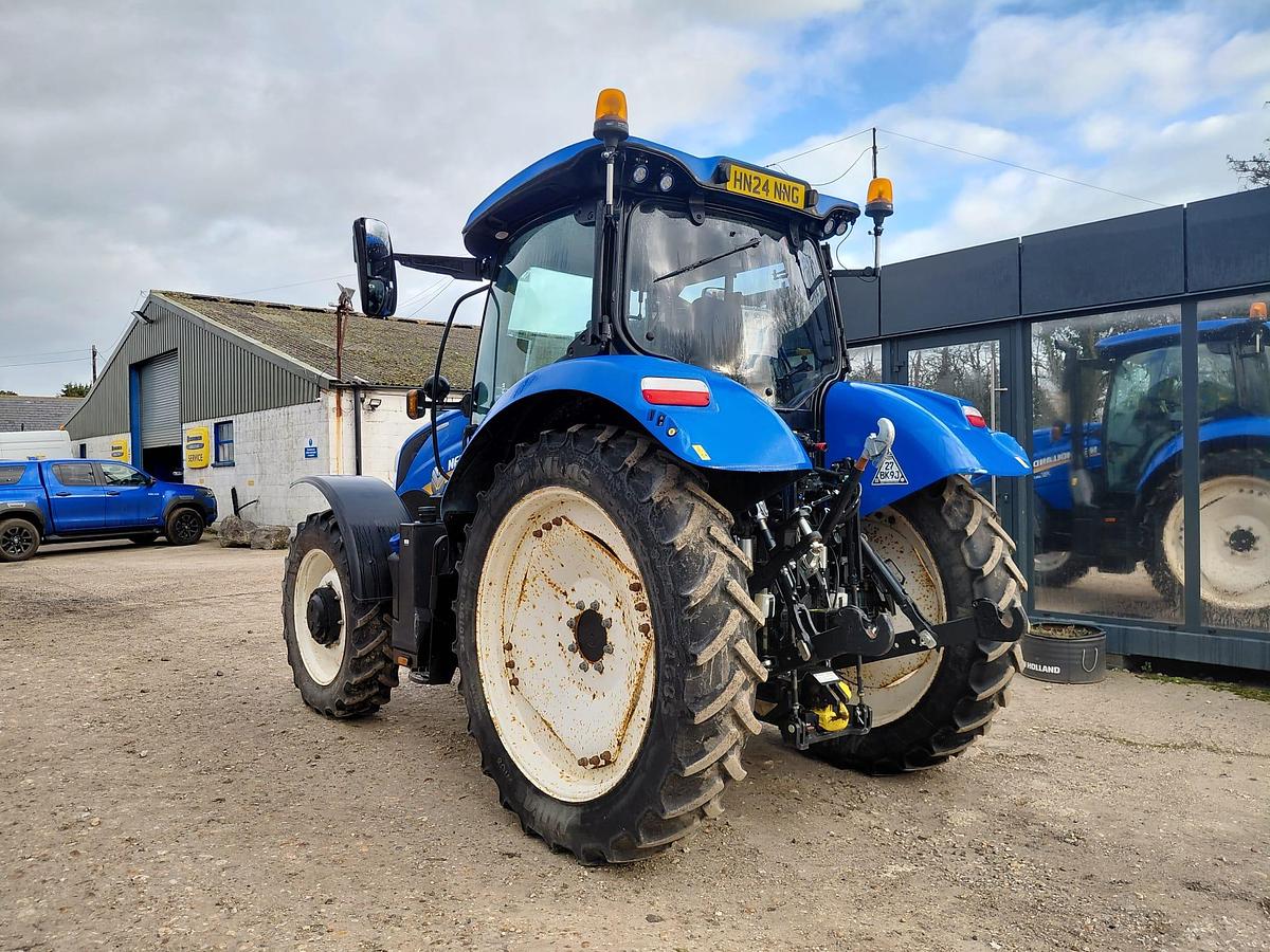 Used 2024 NEW HOLLAND T6.180