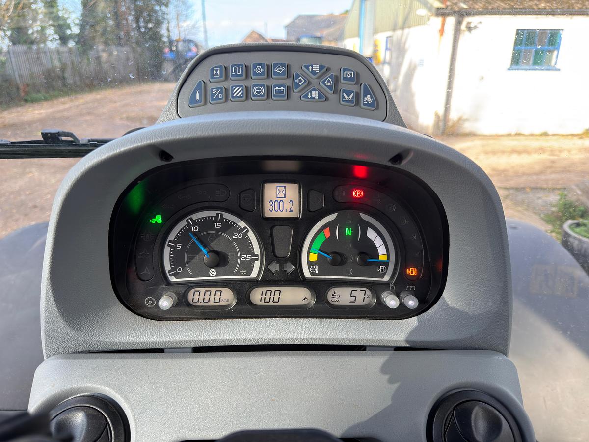 Used 2025 NEW HOLLAND T7.225
