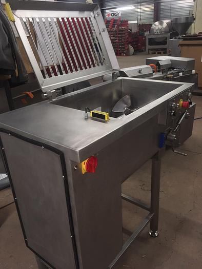 D'occasion MELANGEUR 150 L
