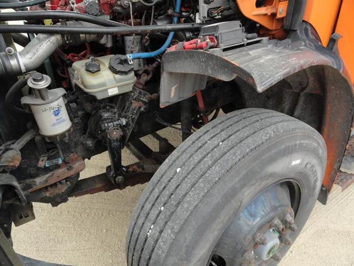Used 2011 FREIGHTLINER BUSINESS CLASS M2 106