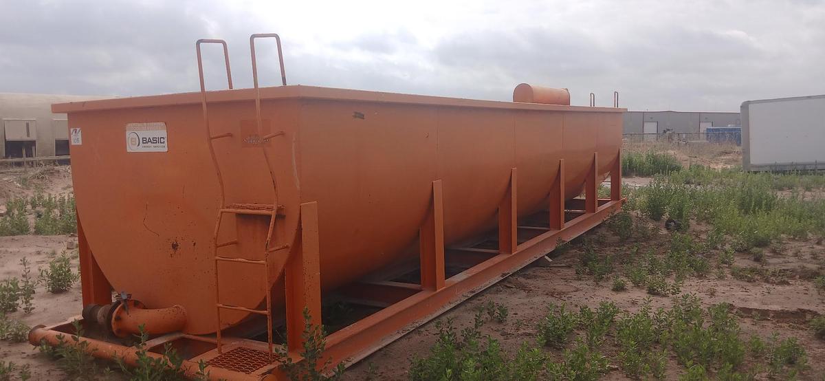 Used 250BBL Open Top Frac Tanks w/ Gas Busters – Corrugated Steel, Round Bottom, Used Basic Refurb
