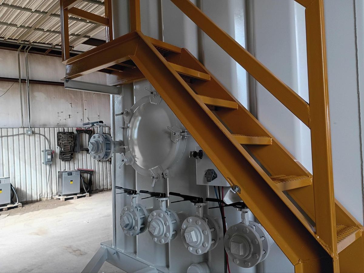 Refurbished 500BBL Frac Tanks- 43x8.5x11, Corrugated Steel, V-bottom, Full Refurb