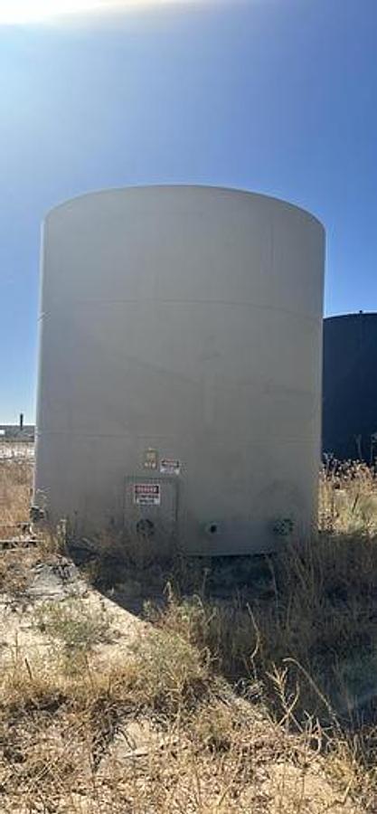 Used 500BBL Vertical Storage Tanks – 12’ x 25’, Carbon Steel, Flat Bottom, Used Basic Refurb