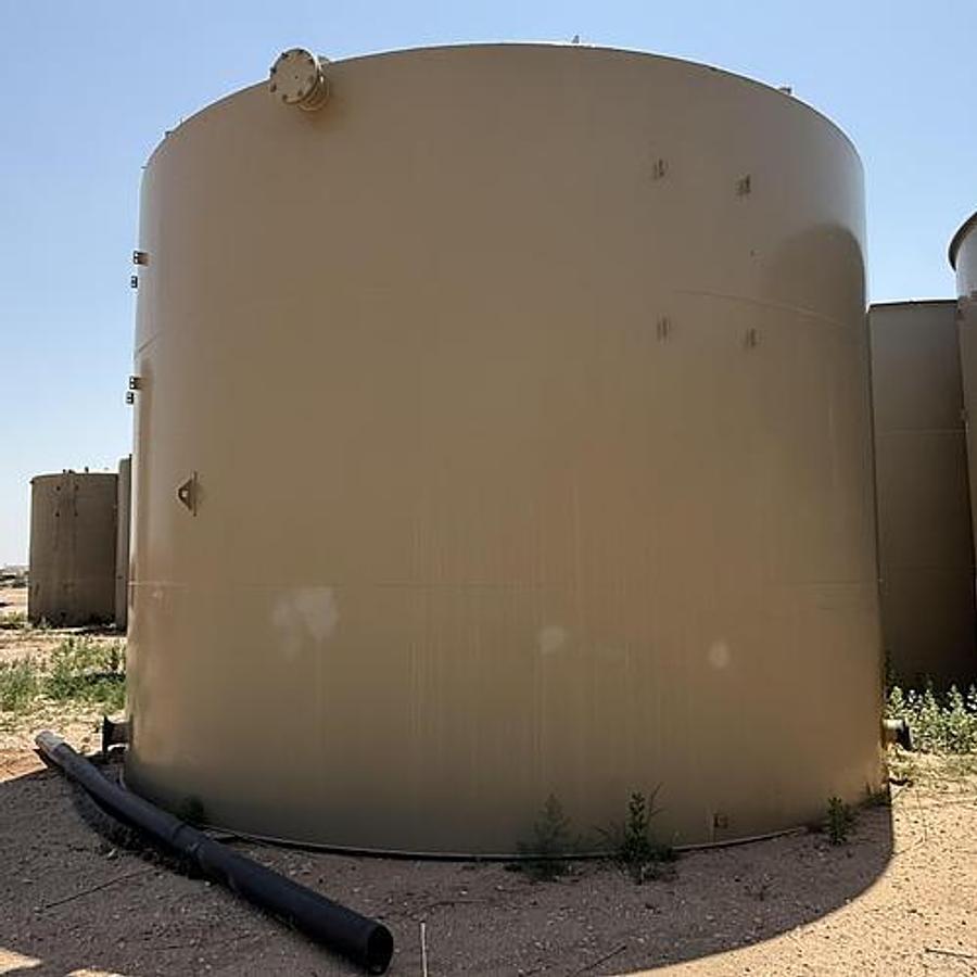 Used PetroSmith 1000bbl Vertical Storage Tanks – 21.5’ x 16’, Carbon Steel, Flat Bottom, Used Basic Refurb (2019)