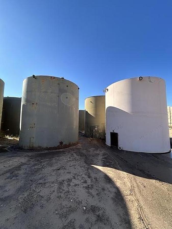 Used 500BBL Vertical Storage Tanks - 12’ x 25’, Carbon Steel, Flat Bottom, Used Basic Refurb