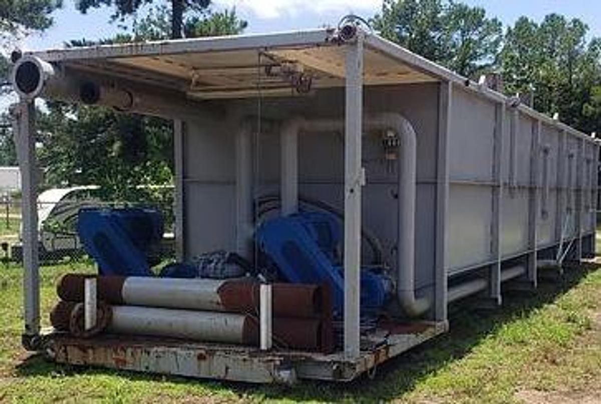 Used 500BBL Mix Tank - Round Bottom, Skidded, Dual Agitators, Pumps Included, Like New