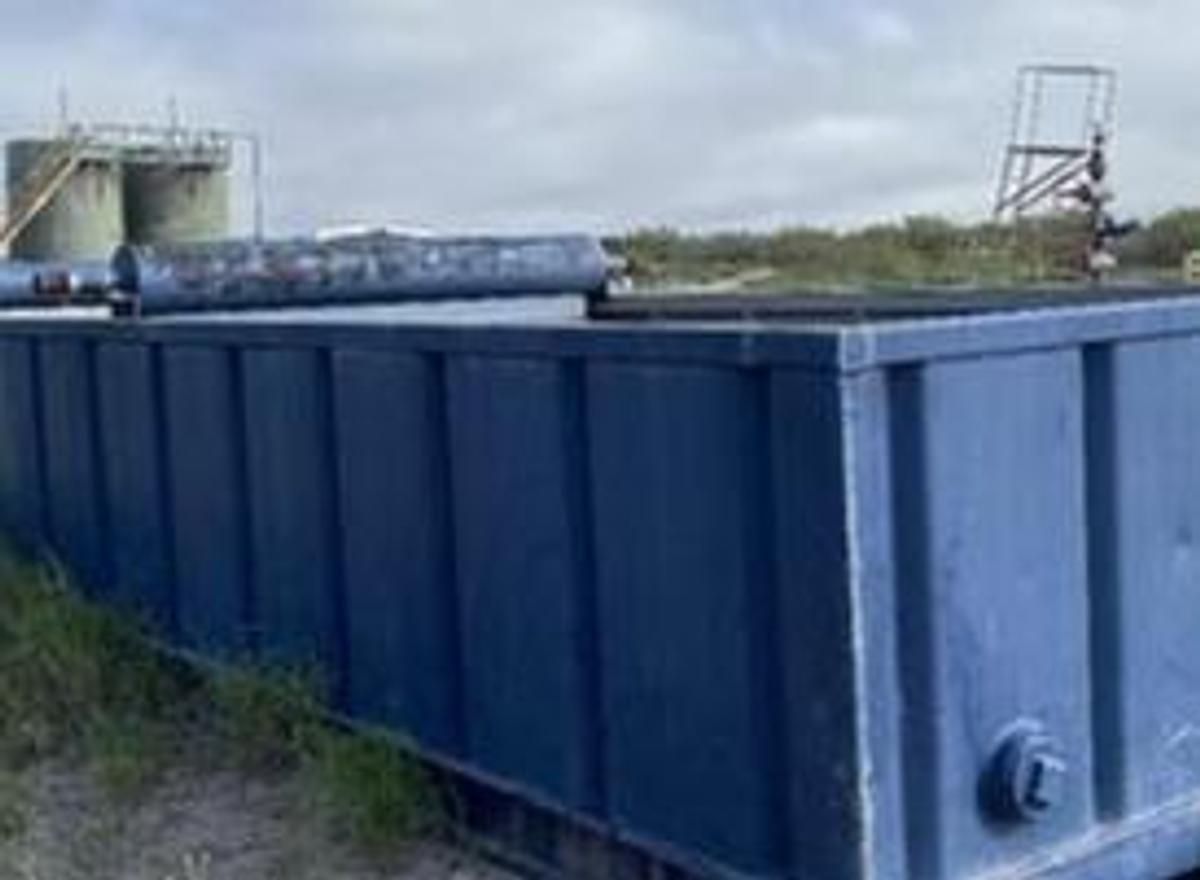 Used Dragon Open Top Frac Tanks w/ Gas Busters – Industrial Storage Tank - Corrugated Steel, V-bottom, Used Basic Refurb (2010)