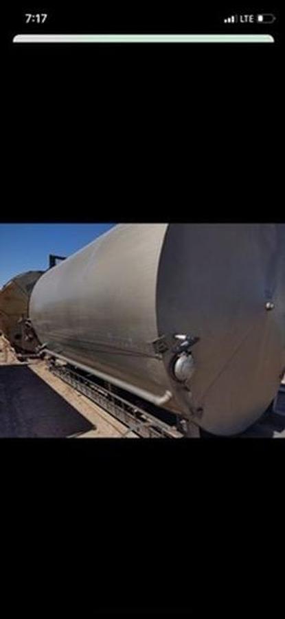 Used 2012 Dragon 400BBL Vertical Skidded Slope Bottom Tanks