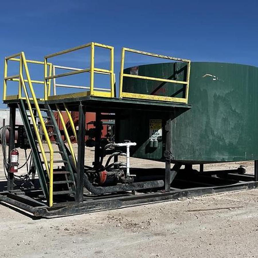 Refurbished 205bbl Round Premix Tanks