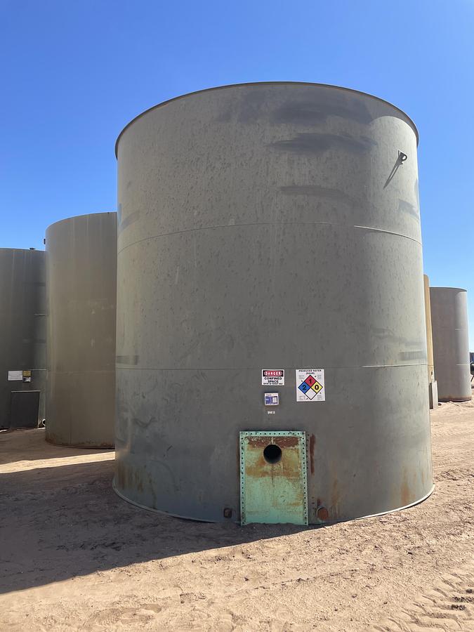 Used Smith Industries 500BBL Vertical Storage Tanks – 15’6” x 16’, Carbon Steel, Flat Bottom, Used Basic Refurb, 2017