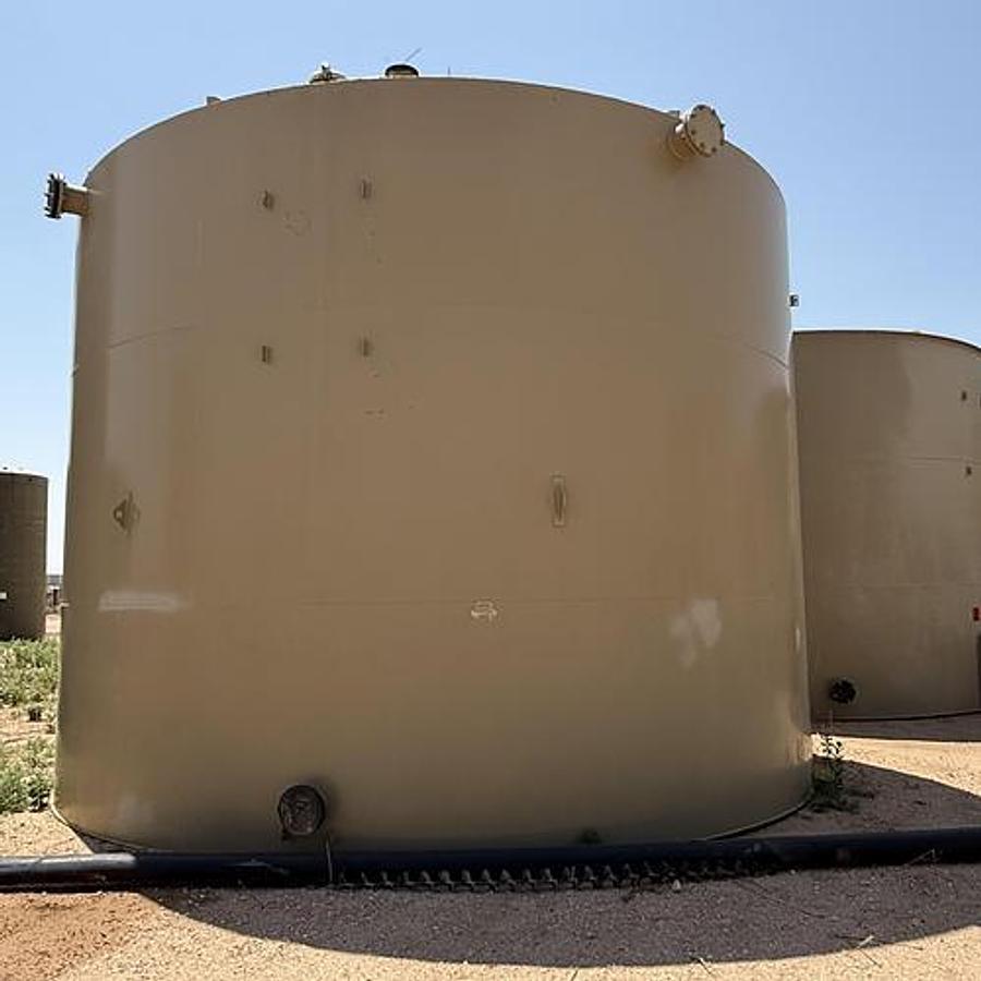 Used PetroSmith 1000bbl Vertical Storage Tanks – 21.5’ x 16’, Carbon Steel, Flat Bottom, Used Basic Refurb (2019)