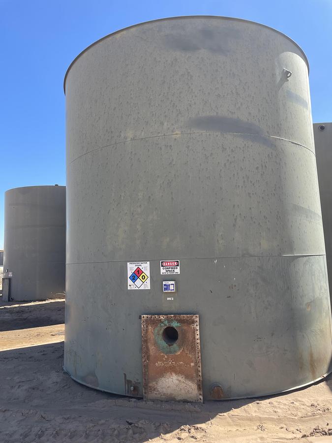 Used Smith Industries 500BBL Vertical Storage Tanks – 15’6” x 16’, Carbon Steel, Flat Bottom, Used Basic Refurb, 2017