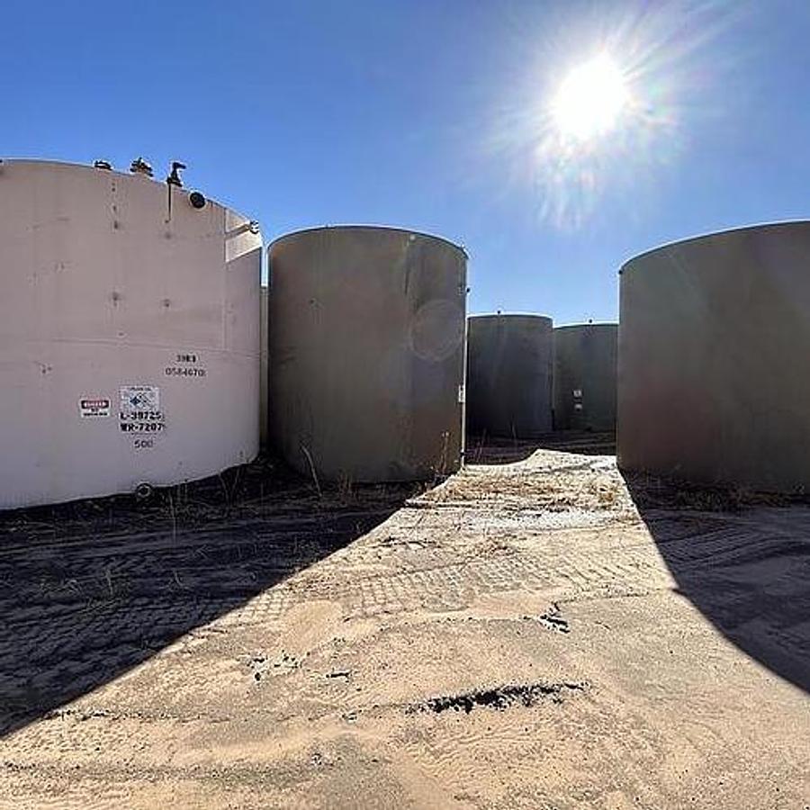 Used 500BBL Vertical Storage Tanks - 12’ x 25’, Carbon Steel, Flat Bottom, Used Basic Refurb