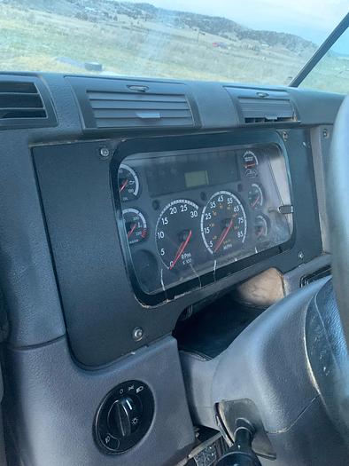 Used 2012 Freighliner Cascadia