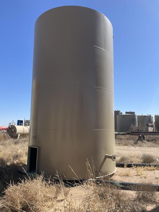 Used 400BBL Vertical Storage Tanks – 12’ x 20’, Carbon Steel, Flat Bottom, Used Basic Refurb