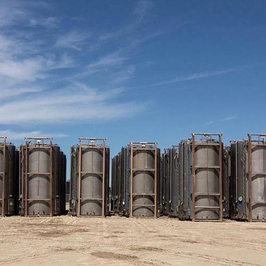 Used 400 bbl Vertical Tanks