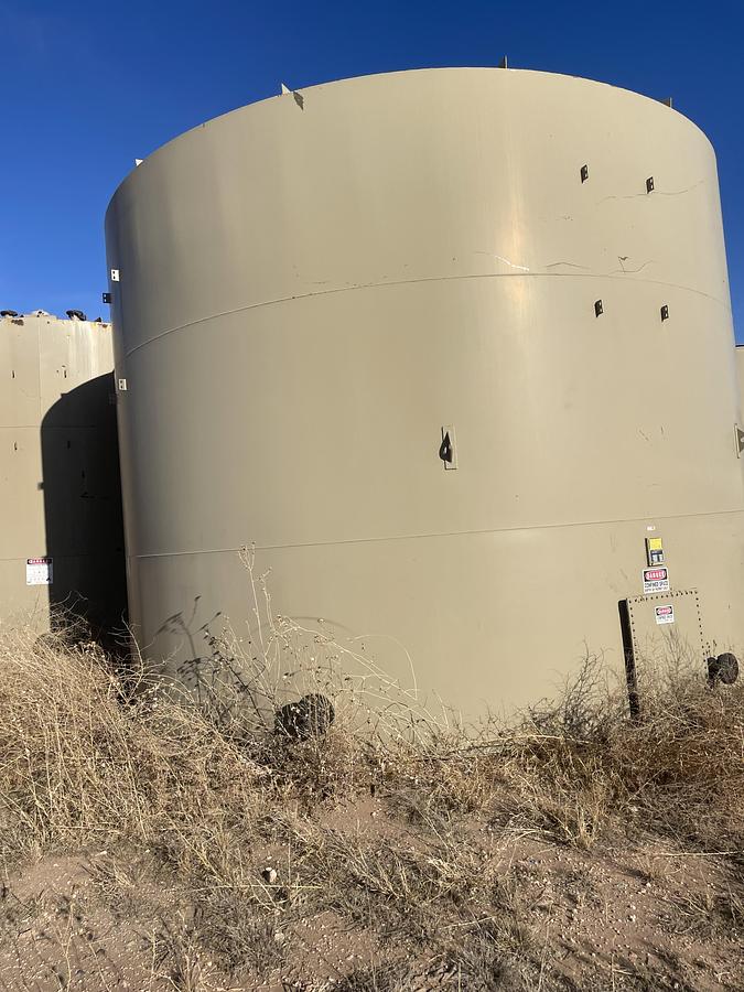 Used 500BBL Vertical Storage Tanks – 12’ x 25’, Carbon Steel, Flat Bottom, Used Basic Refurb