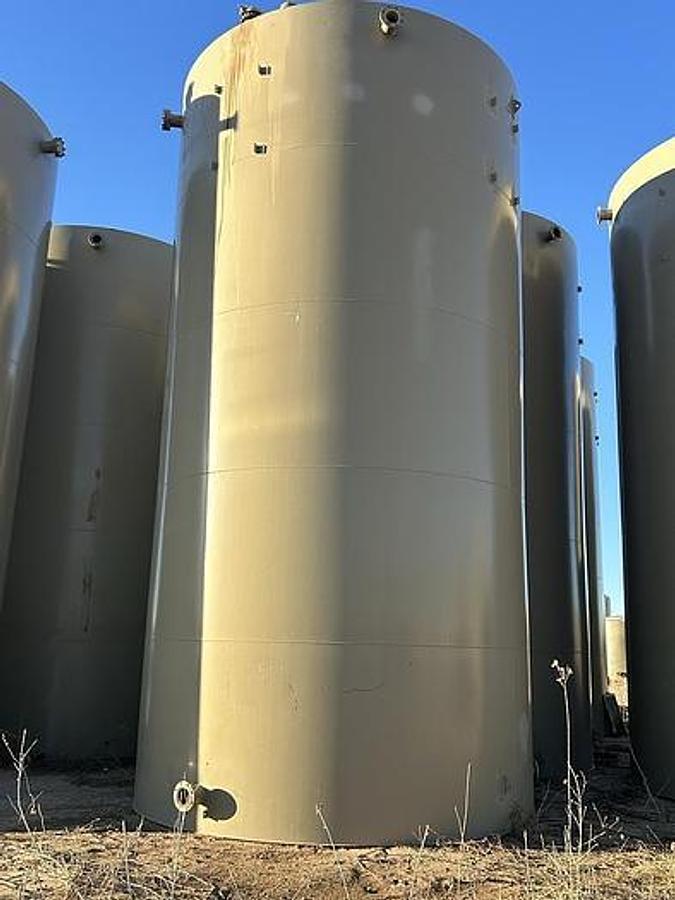 Used 1,000BBL Vertical Storage Tanks – 15.5’ x 30’, Carbon Steel, Flat Bottom, Used Basic Refurb