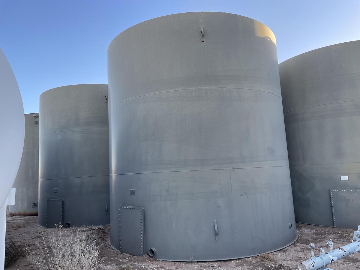 Used 500BBL Vertical Storage Tanks – 15’6 x 16’, Carbon Steel, Flat Bottom, Used Basic Refurb