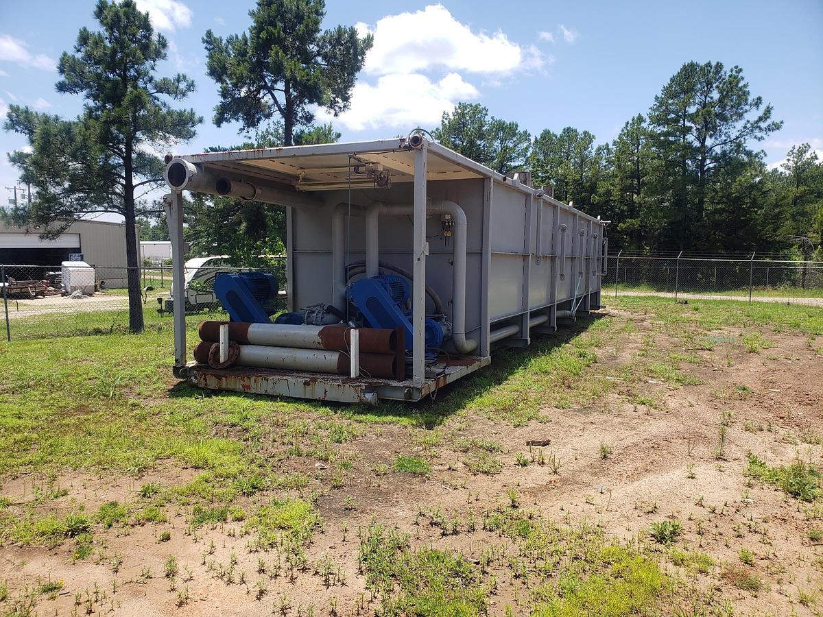 Used 500BBL Mix Tank - Round Bottom, Skidded, Dual Agitators, Pumps Included, Like New