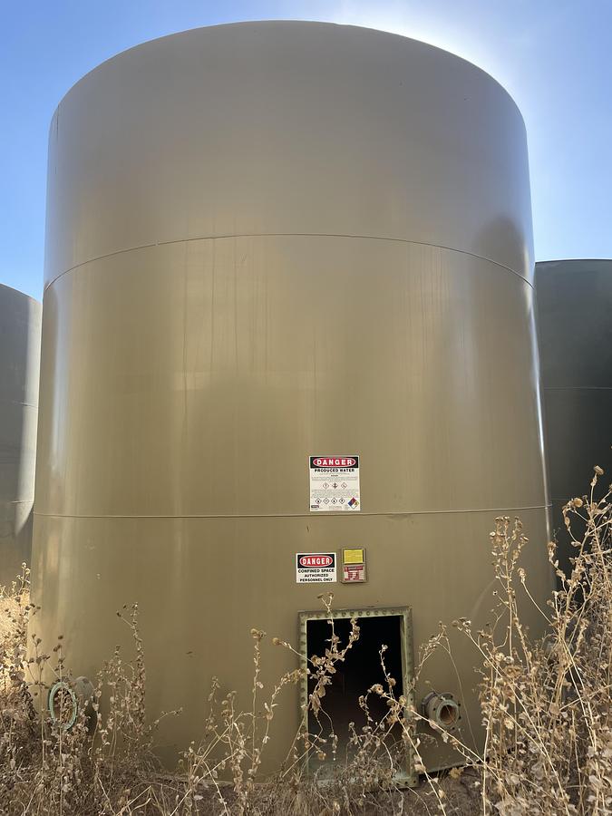 Used Petrosmith 500BBL Vertical Storage Tanks – 15’6” x 16’, Carbon Steel, Flat bottom, Used Basic Refurb, 2018