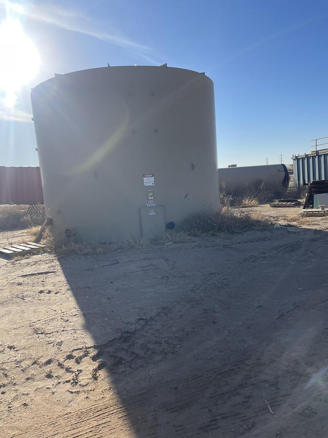Used 500BBL Vertical Storage Tanks – 12’ x 25’, Carbon Steel, Flat Bottom, Used Basic Refurb