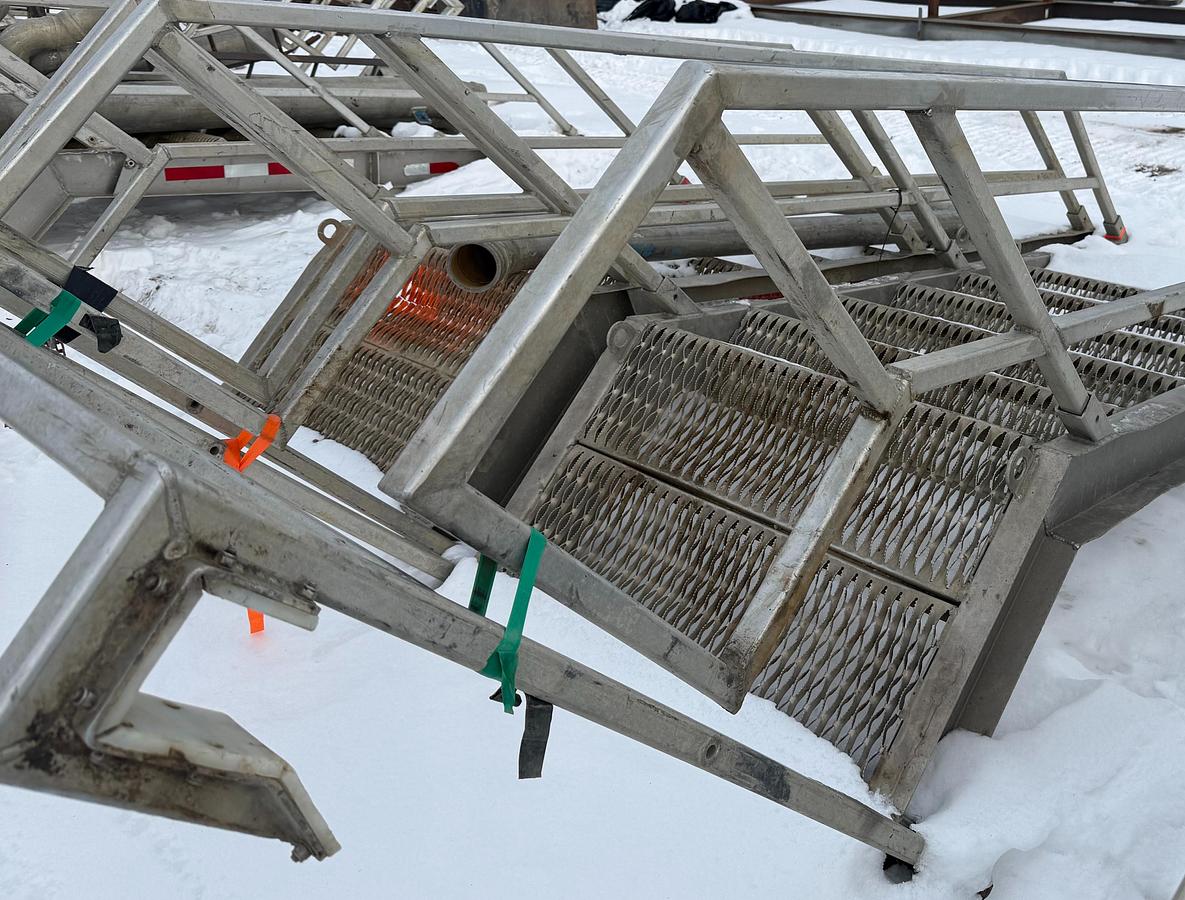 Used New Wave-style 20,000BBL Frac Ponds - (15) Panel Bolt Up System, Modular Above-Ground Water Storage, Used