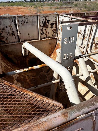 Used 220bbl round bottom u pit premix's
