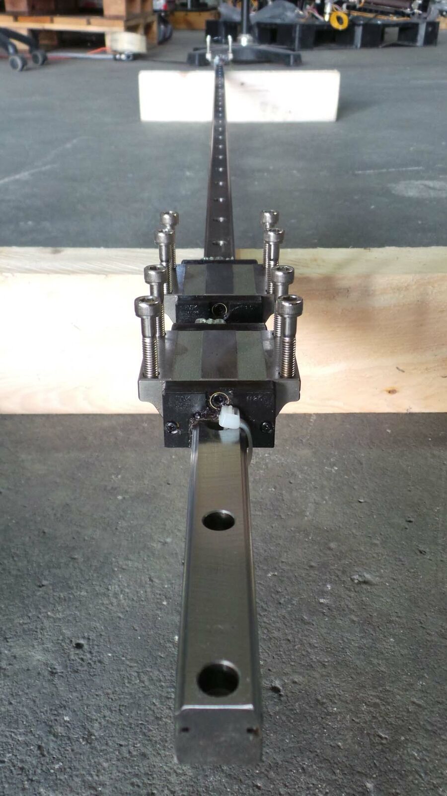 Used NSK Ltd Japan LH20 Linear, With 4 Bearing Guide Rail, LH20 / ( Rail 2.25 Meter Long ) / Bearing Guide Width is 6.3 cm / NSK Japan