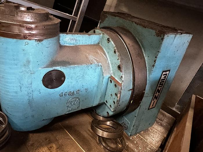 Installata Fresalesatrice a Montante Mobile Cnc INNSE CF S WZ