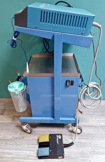 Gebraucht Valleylab Force FX-8CS Elektrochirurgische Diathermieeinheit mit Fußschalter auf Valleylab Saugwagen