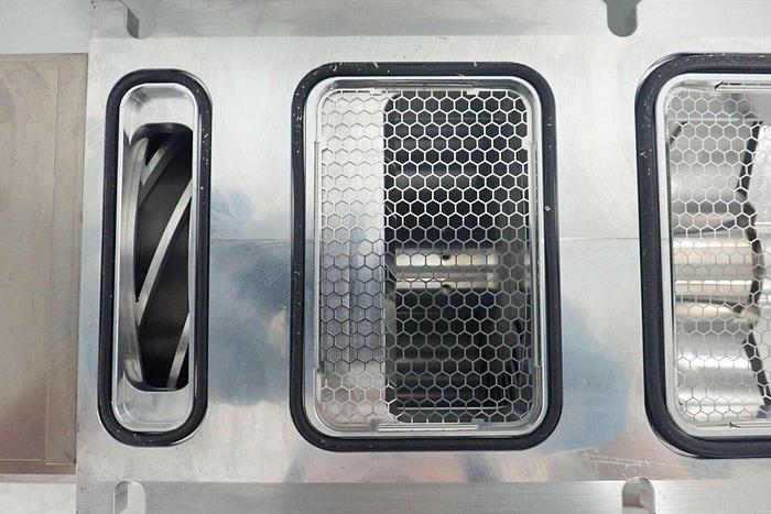 Used Pfeiffer TMH 261-250-040 3P Agilent G2571-80210 Vacuum Pump w/ TC600 Controller