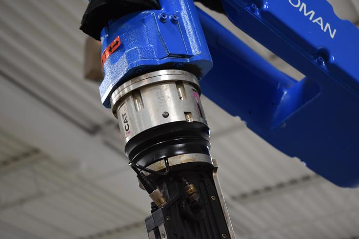 Used Yaskawa Motoman MA3100 Complete Robotic Welding Cell With Miller 450 and MH3100 positioner On Track