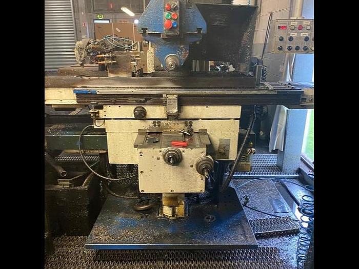 Used 2010 TOS Olomouc FGU32 Universal Milling Machine